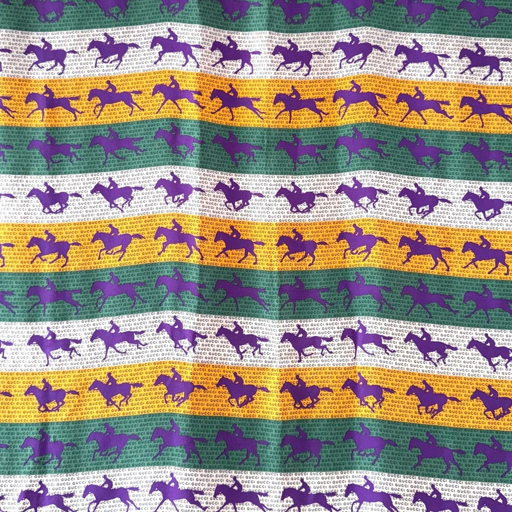 GUCCI Scarf Vintage Equestrian Print Horse & Rider Galloping STUNNING - Picture 6 of 13